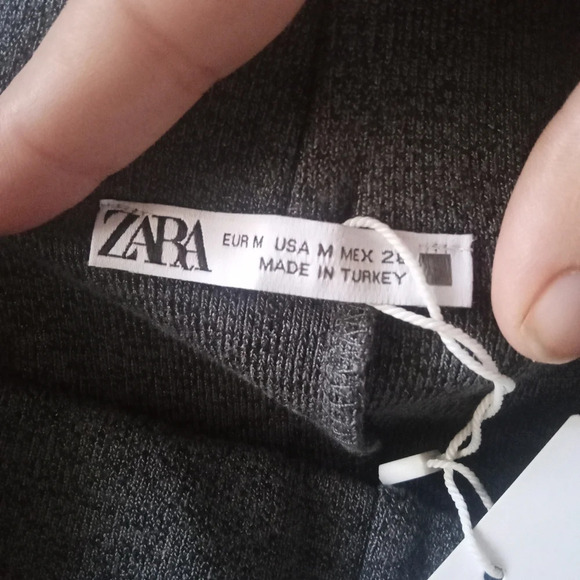 Zara Dark Gray Ruffled Hem Pull On Midi Skirt NWT Size Medium - Picture 7 of 8